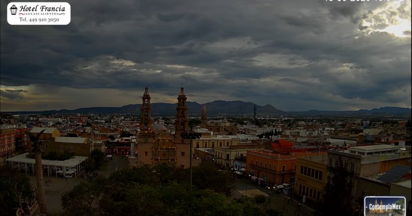 🌥️ Atardecer del 15 de junio de 2025 desde el Hotel Francia Aguascalientes