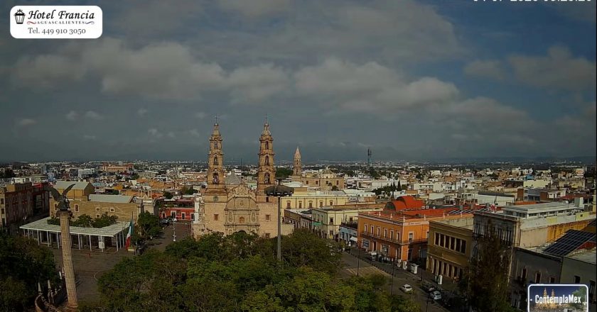 1 minuto · 1 amanecer del 4 de julio de 2025 desde el Hotel Francia Aguascalientes