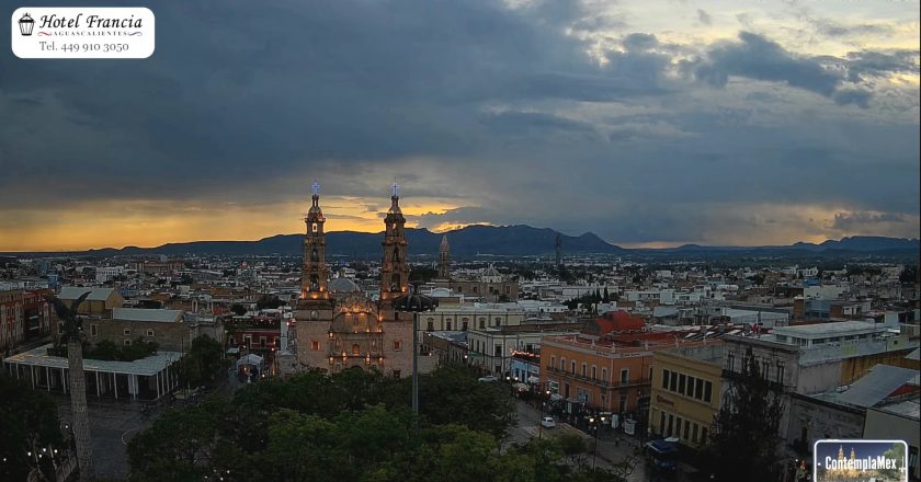 🎬 1 minuto · 1 atardecer del 8 de julio de 2025 desde el Hotel Francia Aguascalientes