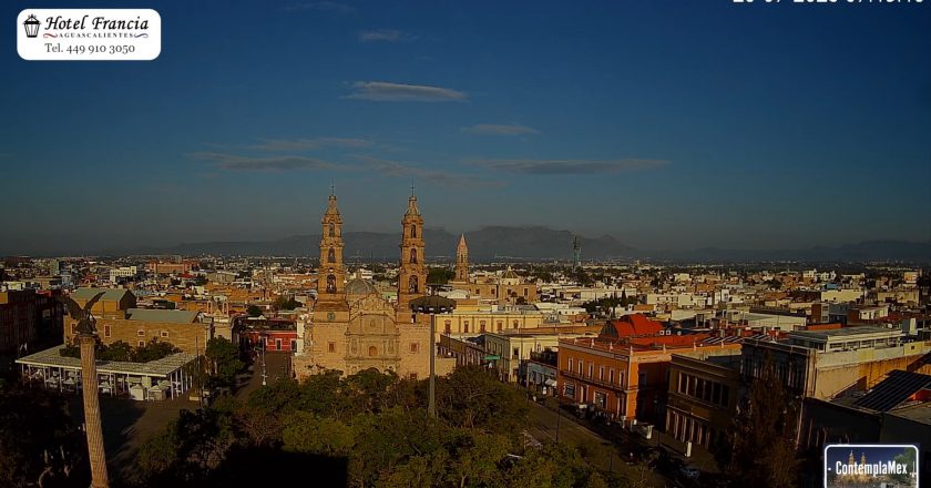 🎬 1 minuto · 1 amanecer del 20 de julio de 2025 desde el Hotel Francia Aguascalientes