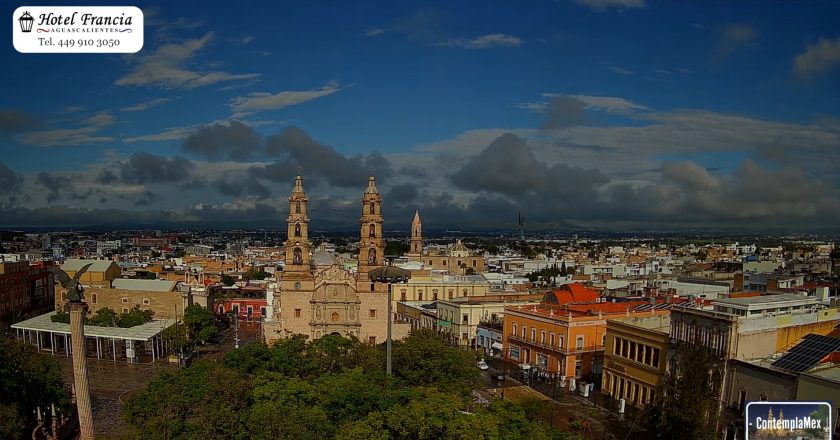 🎬 1 minuto · 1 amanecer del 21 de julio de 2025 desde el Hotel Francia Aguascalientes