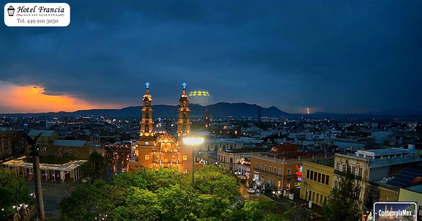 🎬 1 minuto · 1 atardecer del 22 de julio de 2025 desde el Hotel Francia Aguascalientes