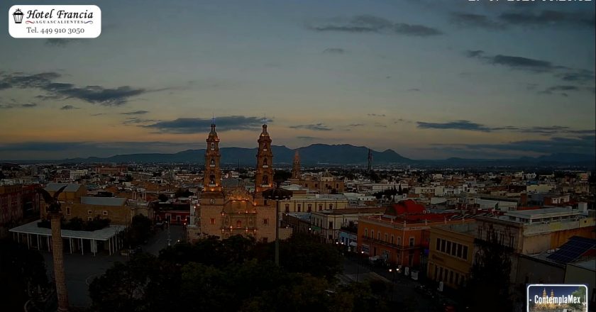 🎬 1 minuto · 1 amanecer del 27 de julio de 2025 desde el Hotel Francia Aguascalientes