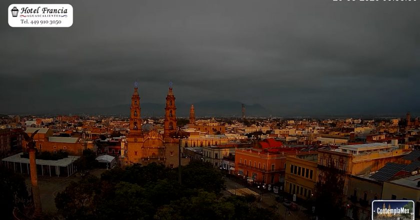🎬 1 minuto · 1 amanecer del 26 de agosto de 2025 desde el Hotel Francia Aguascalientes