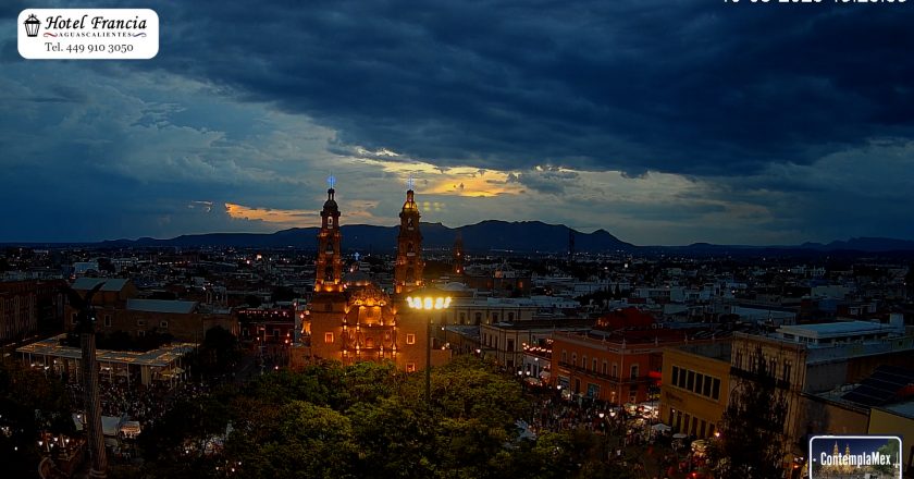 🎬 1 minuto · 1 atardecer del 10 de agosto de 2025 desde el Hotel Francia Aguascalientes