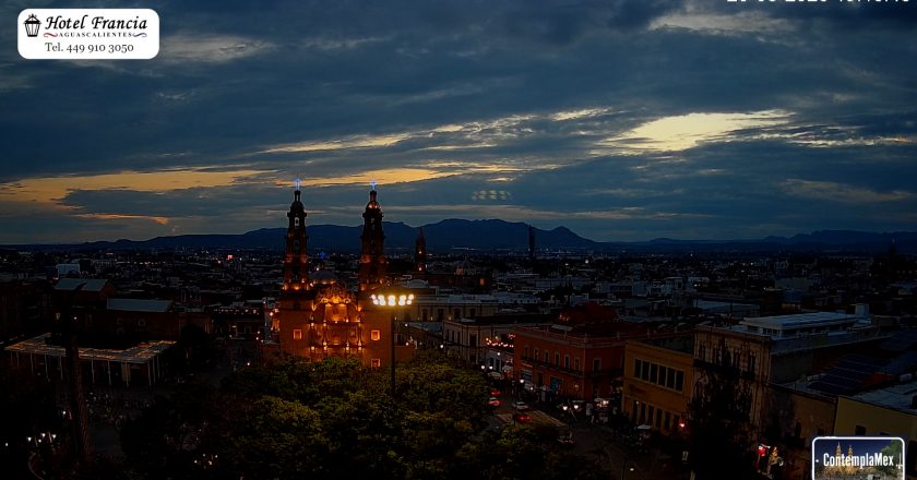 🎬 1 minuto · 1 atardecer del 23 de agosto de 2025 desde el Hotel Francia Aguascalientes