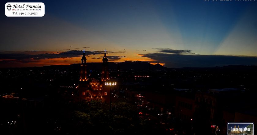 🎬 1 minuto · 1 atardecer del 30 de agosto de 2025 desde el Hotel Francia Aguascalientes