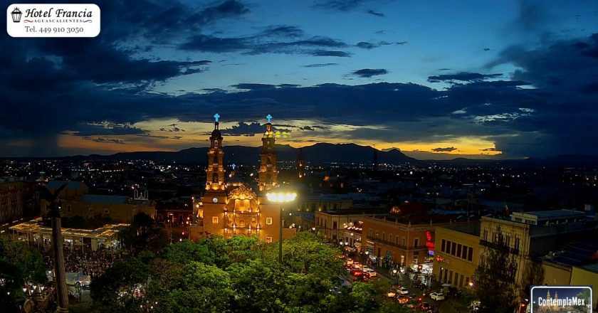 🎬 1 minuto · 1 atardecer del 03 de agosto de 2025 desde el Hotel Francia Aguascalientes