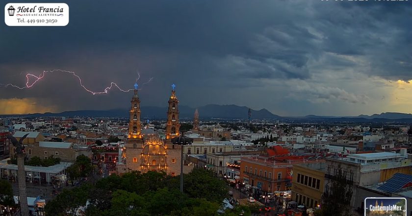 🎬 1 minuto · 1 atardecer del 09 de agosto de 2025 desde el Hotel Francia Aguascalientes