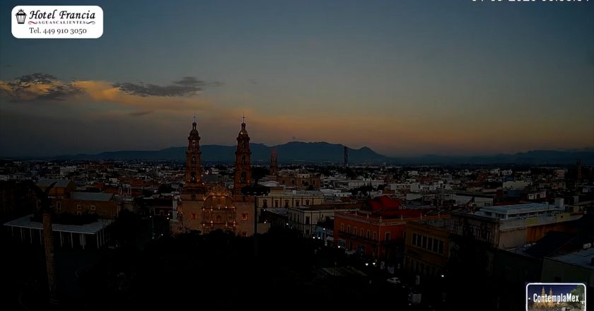 🎬 1 minuto · 1 amanecer del 01 de septiembre de 2025 desde el Hotel Francia Aguascalientes