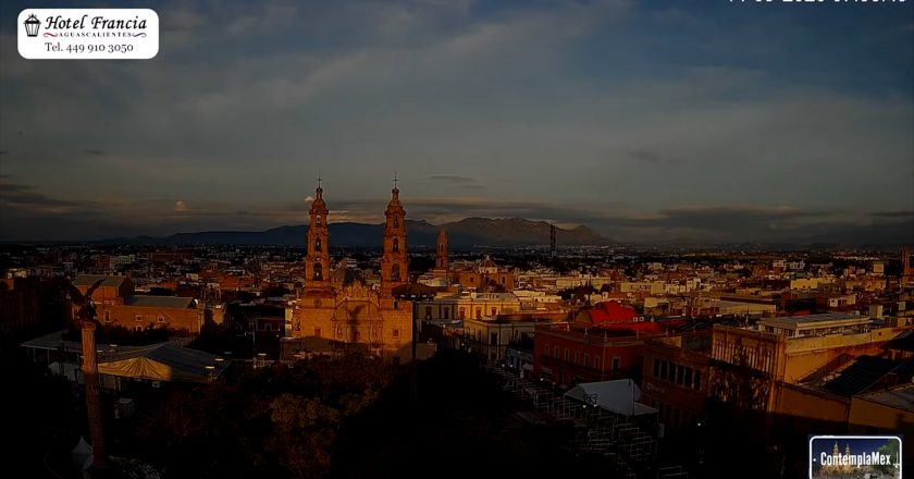 🎬 1 minuto · 1 amanecer del 14 de septiembre de 2025 desde el Hotel Francia Aguascalientes