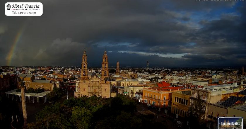 🎬 1 minuto · 1 amanecer del 10 de septiembre de 2025 desde el Hotel Francia Aguascalientes