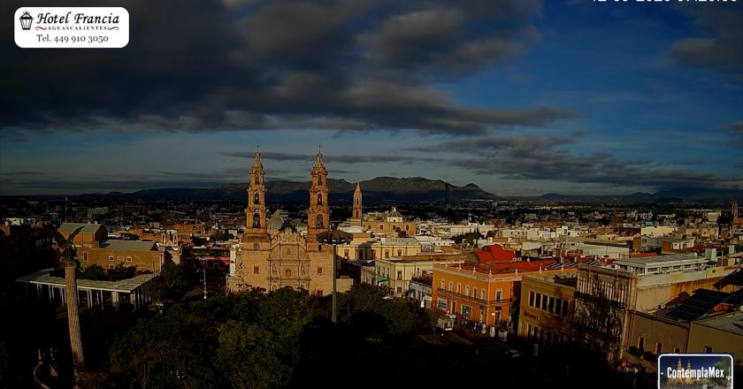 🎬 1 minuto · 1 amanecer del 12 de septiembre de 2025 desde el Hotel Francia Aguascalientes
