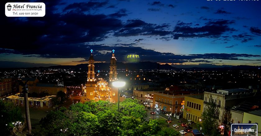 🎬 1 minuto · 1 atardecer del 23 de septiembre de 2025 desde el Hotel Francia Aguascalientes