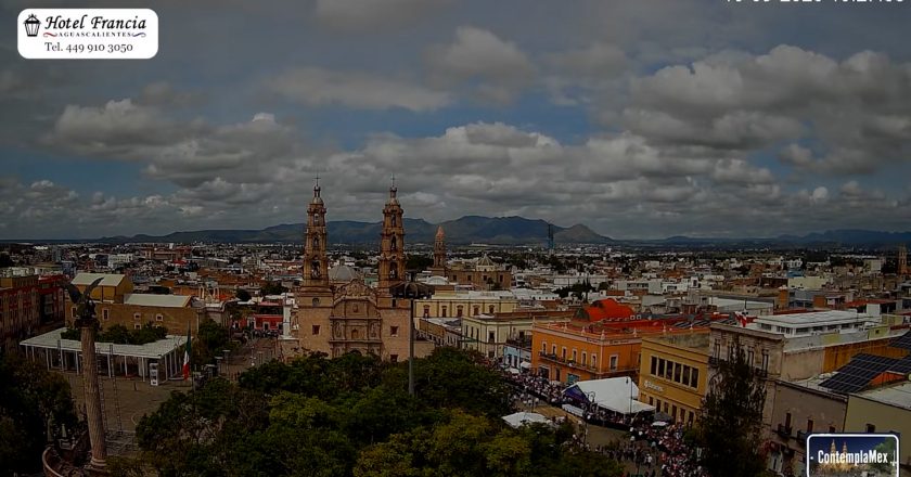 🎬 1 minuto · 1 amanecer del 16 de septiembre de 2025 desde el Hotel Francia Aguascalientes