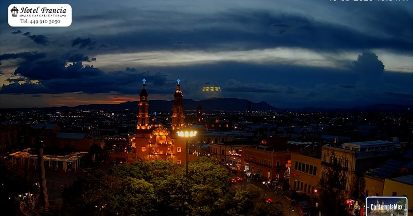 🎬 1 minuto · 1 atardecer del 18 de septiembre de 2025 desde el Hotel Francia Aguascalientes