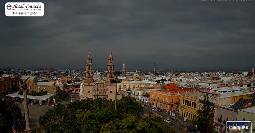 🎬 1 minuto · 1 amanecer del 26 de septiembre de 2025 desde el Hotel Francia Aguascalientes