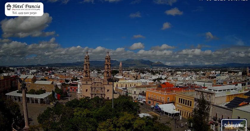 🎬 1 minuto · 1 amanecer del 17 de septiembre de 2025 desde el Hotel Francia Aguascalientes