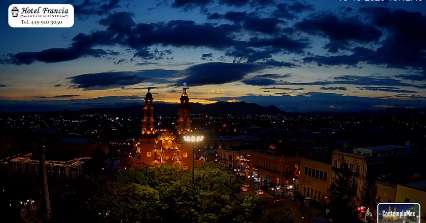 🎬 1 minuto · 1 atardecer del viernes 10 de octubre de 2025 desde el Hotel Francia Aguascalientes