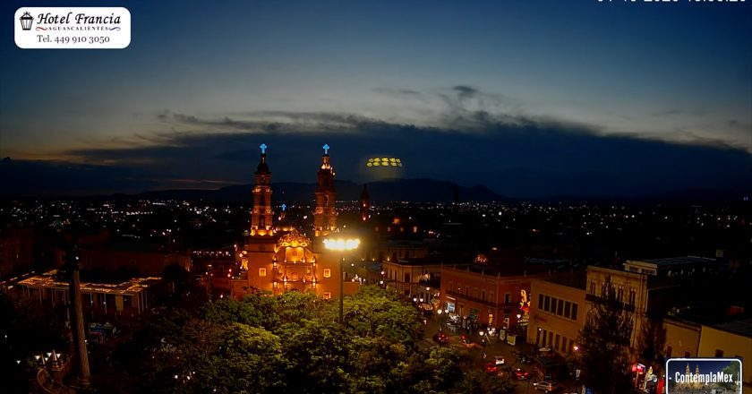 🎬 1 minuto · 1 atardecer del miércoles 01 de octubre de 2025 desde el Hotel Francia Aguascalientes