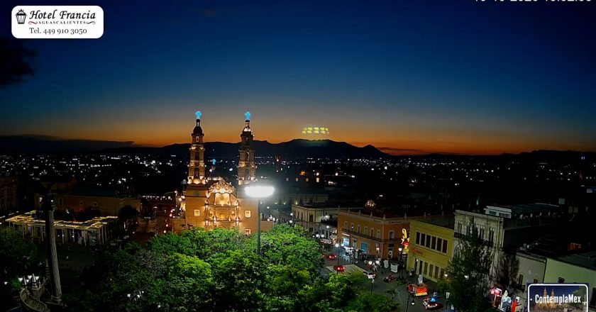 🎬 1 minuto · 1 atardecer del miércoles 15 de octubre de 2025 desde el Hotel Francia Aguascalientes