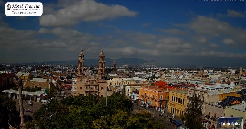 🎬 1 minuto · 1 amanecer del martes 14 de octubre de 2025 desde el Hotel Francia Aguascalientes