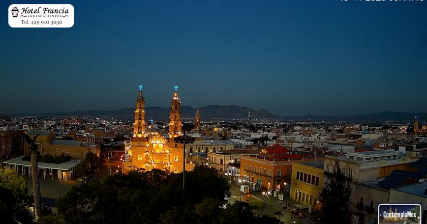 🎬 1 minuto · 1 amanecer del martes 18 de noviembre de 2025 desde el Hotel Francia Aguascalientes