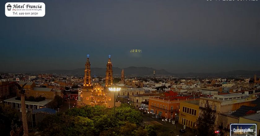 🎬 1 minuto · 1 amanecer del sábado 08 de noviembre de 2025 desde el Hotel Francia Aguascalientes