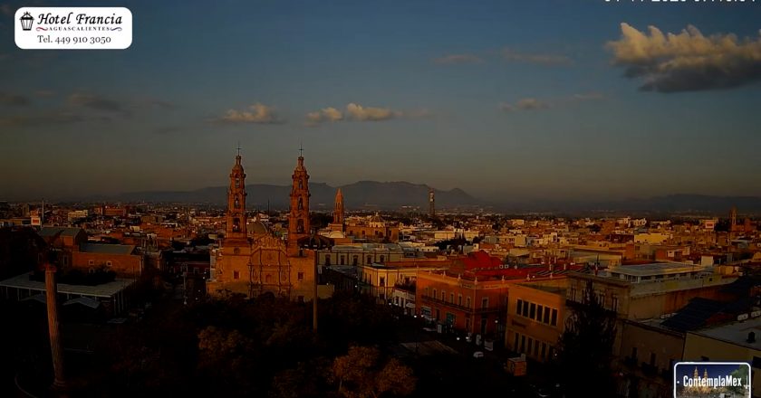 🎬 1 minuto · 1 amanecer del sábado 01 de noviembre de 2025 desde el Hotel Francia Aguascalientes