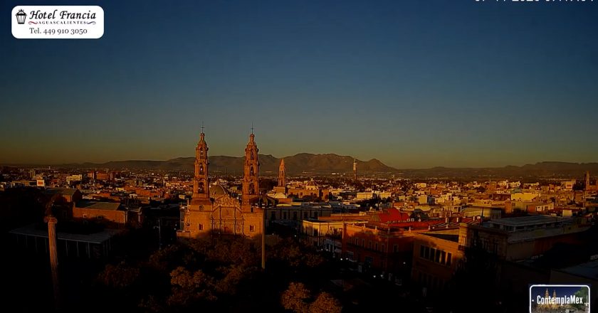 🎬 1 minuto · 1 amanecer del viernes 07 de noviembre de 2025 desde el Hotel Francia Aguascalientes