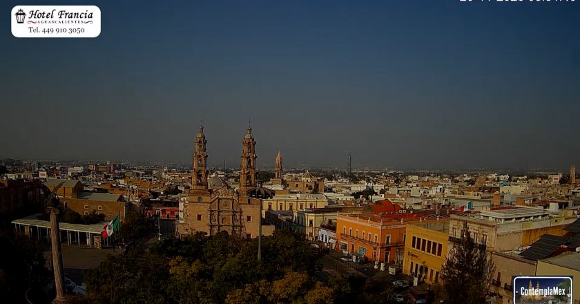 🎬 1 minuto · 1 amanecer del miércoles 26 de noviembre de 2025 desde el Hotel Francia Aguascalientes