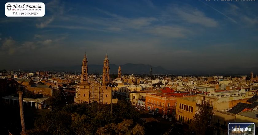🎬 1 minuto · 1 amanecer del lunes 10 de noviembre de 2025 desde el Hotel Francia Aguascalientes