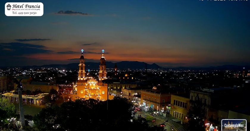 🎬 1 minuto · 1 atardecer del miércoles 19 de noviembre de 2025 desde el Hotel Francia Aguascalientes