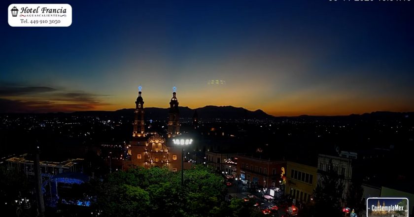 🎬 1 minuto · 1 atardecer del sábado 08 de noviembre de 2025 desde el Hotel Francia Aguascalientes