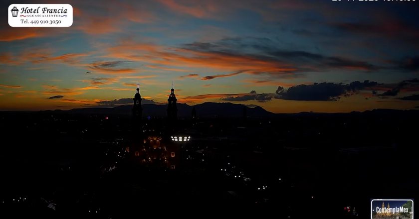 🎬 1 minuto · 1 atardecer del jueves 20 de noviembre de 2025 desde el Hotel Francia Aguascalientes