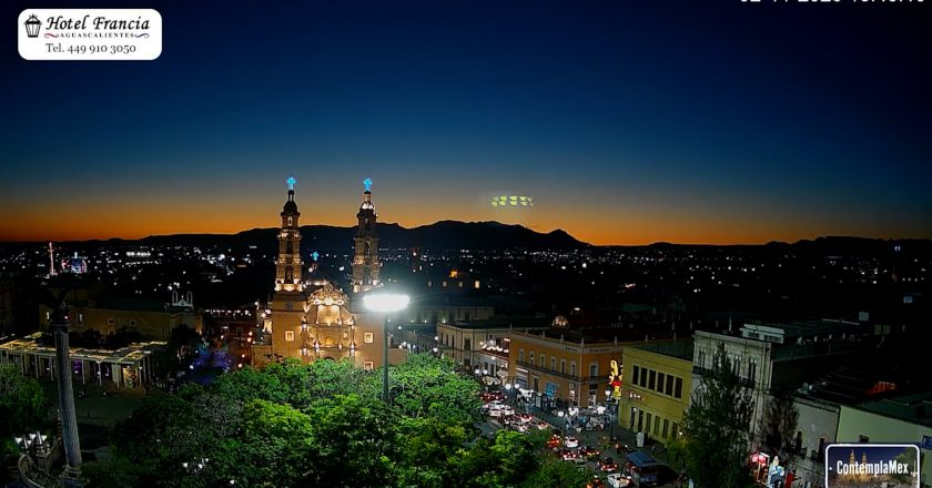 🎬 1 minuto · 1 atardecer del domingo 02 de noviembre de 2025 desde el Hotel Francia Aguascalientes