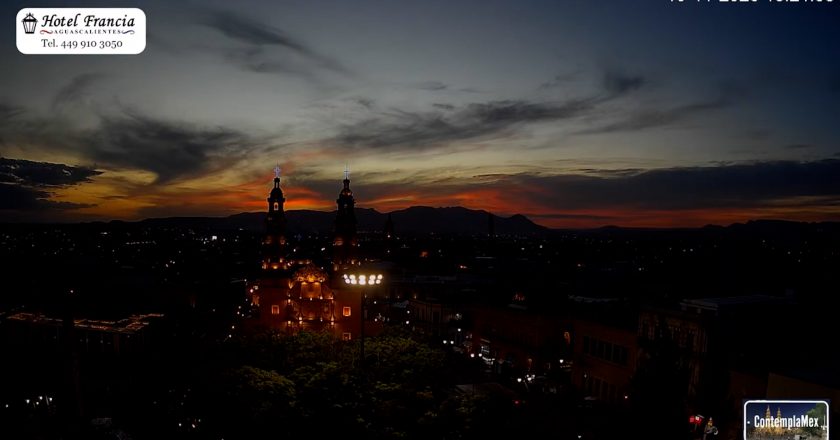 🎬 1 minuto · 1 atardecer del lunes 10 de noviembre de 2025 desde el Hotel Francia Aguascalientes