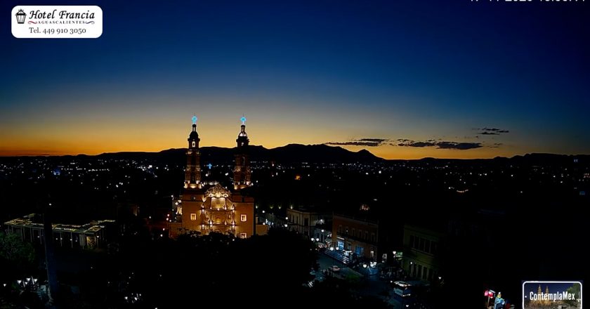 🎬 1 minuto · 1 atardecer del lunes 17 de noviembre de 2025 desde el Hotel Francia Aguascalientes