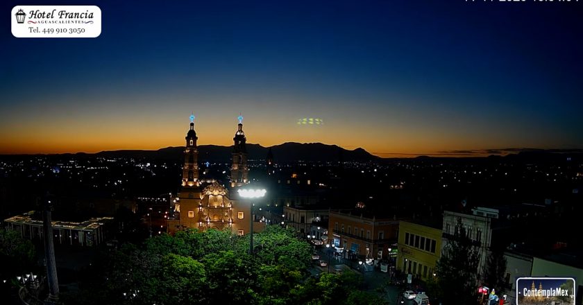 🎬 1 minuto · 1 atardecer del martes 11 de noviembre de 2025 desde el Hotel Francia Aguascalientes