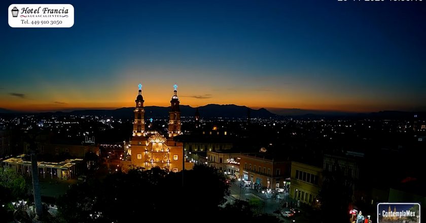 🎬 1 minuto · 1 atardecer del domingo 23 de noviembre de 2025 desde el Hotel Francia Aguascalientes