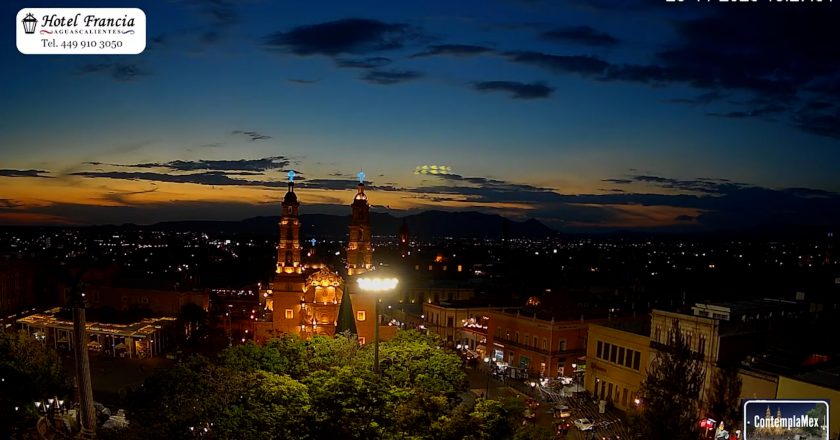 🎬 1 minuto · 1 atardecer del viernes 28 de noviembre de 2025 desde el Hotel Francia Aguascalientes