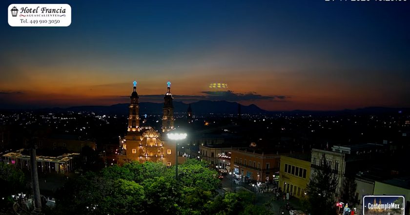 🎬 1 minuto · 1 atardecer del lunes 24 de noviembre de 2025 desde el Hotel Francia Aguascalientes