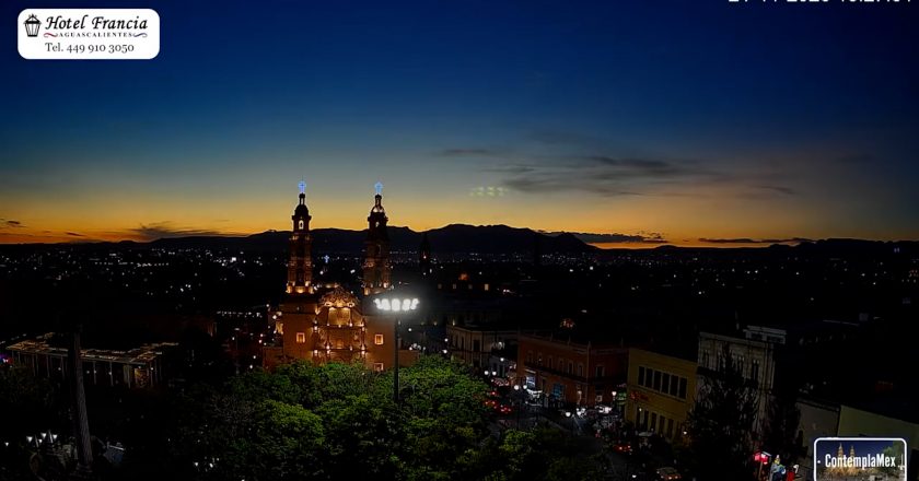 🎬 1 minuto · 1 atardecer del viernes 21 de noviembre de 2025 desde el Hotel Francia Aguascalientes