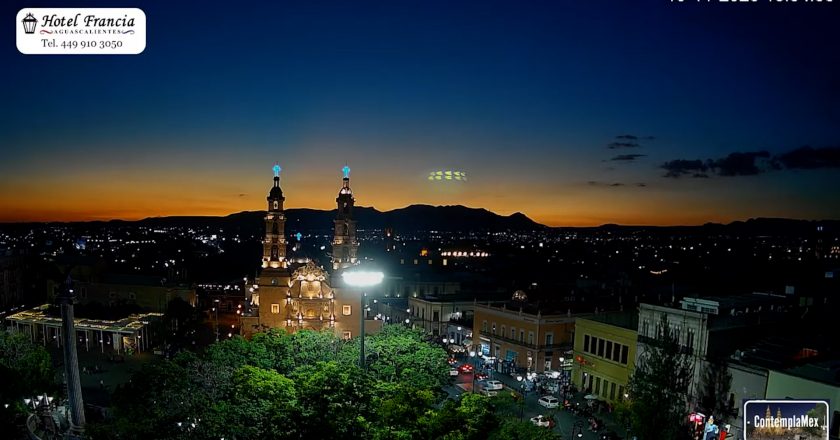🎬 1 minuto · 1 atardecer del domingo 16 de noviembre de 2025 desde el Hotel Francia Aguascalientes