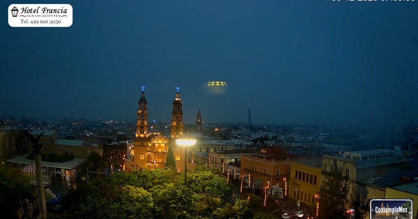 🎬 1 minuto · 1 amanecer del sábado 06 de diciembre de 2025 desde el Hotel Francia Aguascalientes