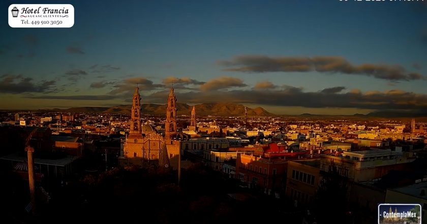 🎬 1 minuto · 1 amanecer del martes 30 de diciembre de 2025 desde el Hotel Francia Aguascalientes
