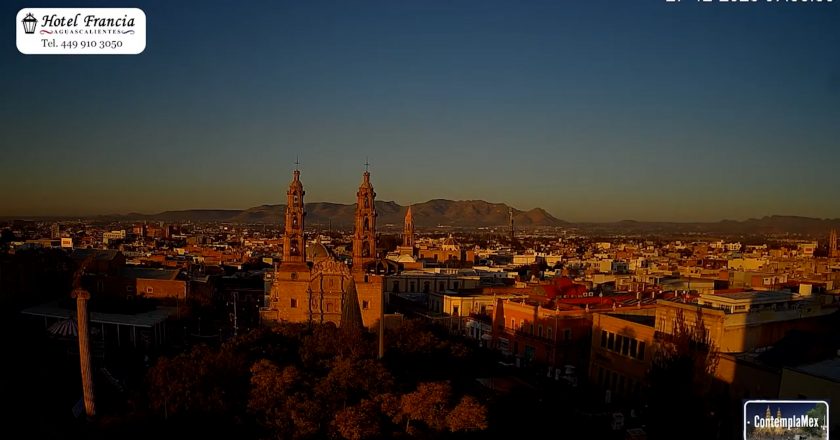 🎬 1 minuto · 1 amanecer del sábado 27 de diciembre de 2025 desde el Hotel Francia Aguascalientes