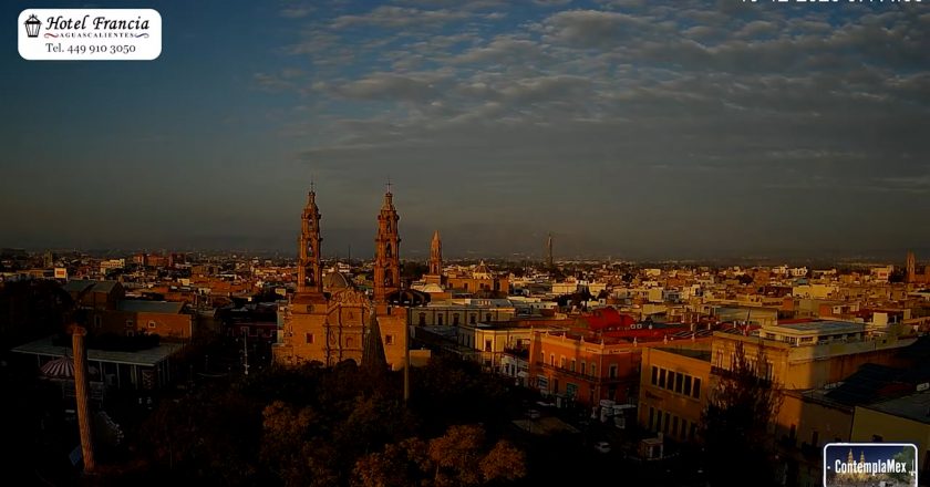 🎬 1 minuto · 1 amanecer del miércoles 10 de diciembre de 2025 desde el Hotel Francia Aguascalientes