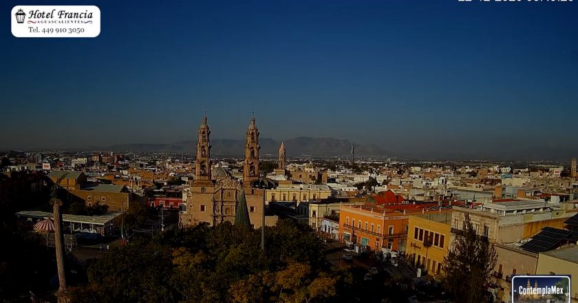 🎬 1 minuto · 1 amanecer del lunes 22 de diciembre de 2025 desde el Hotel Francia Aguascalientes