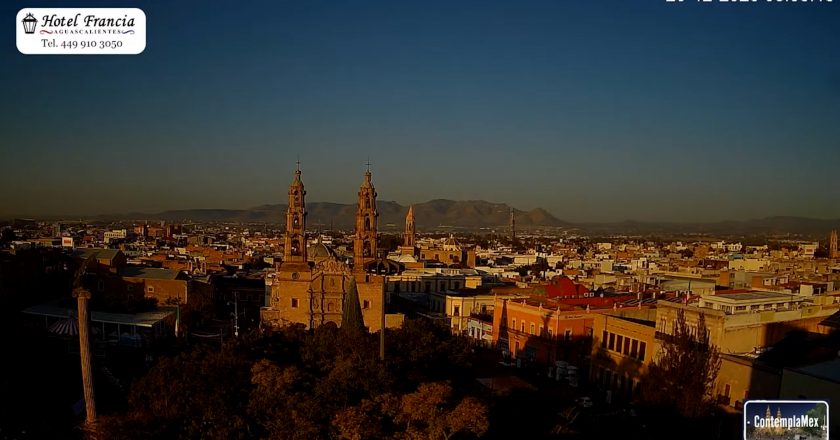 🎬 1 minuto · 1 amanecer del sábado 20 de diciembre de 2025 desde el Hotel Francia Aguascalientes